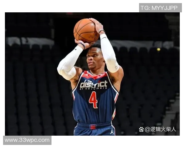 底薪威12+4+3断！施罗德决胜时刻被DNP 美记：威少该是球队主控