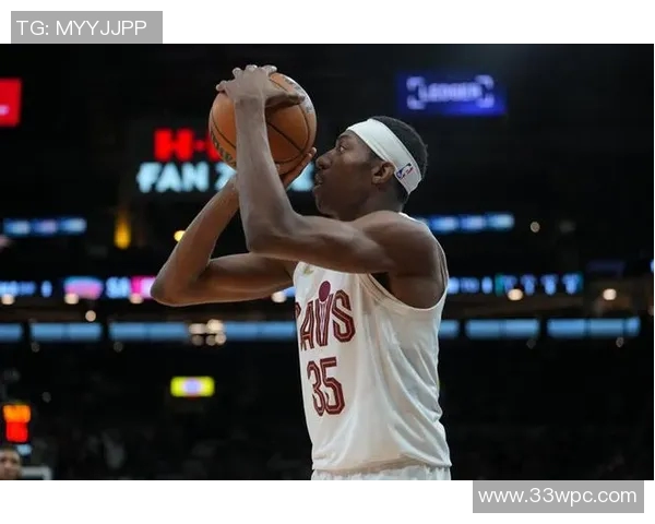 阿特金森：汤姆林泰森防CC有身高优势 要为他们创造更多进攻机会